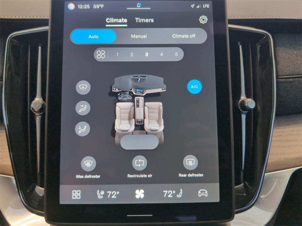 New 2025 Volvo XC90 T8 Plus w/ Protection Package Premier image 24