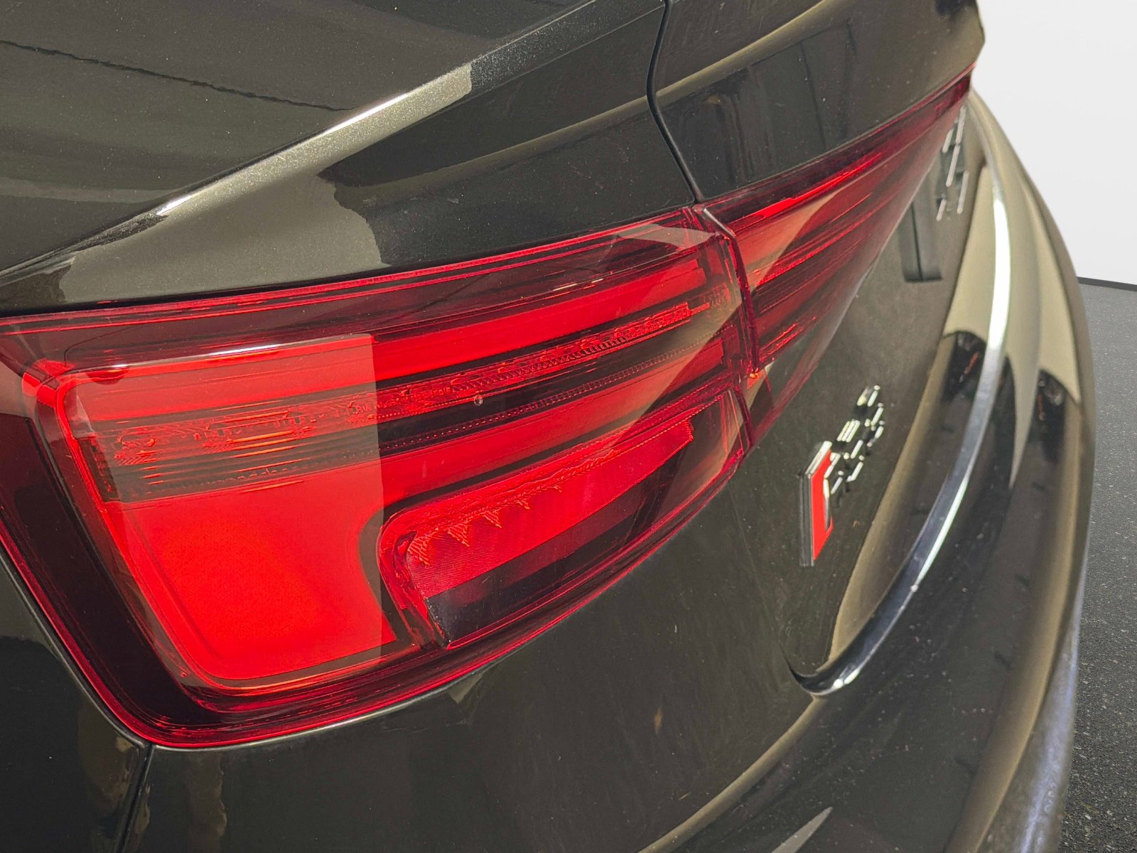 Used 2018 Audi RS 3 image 16