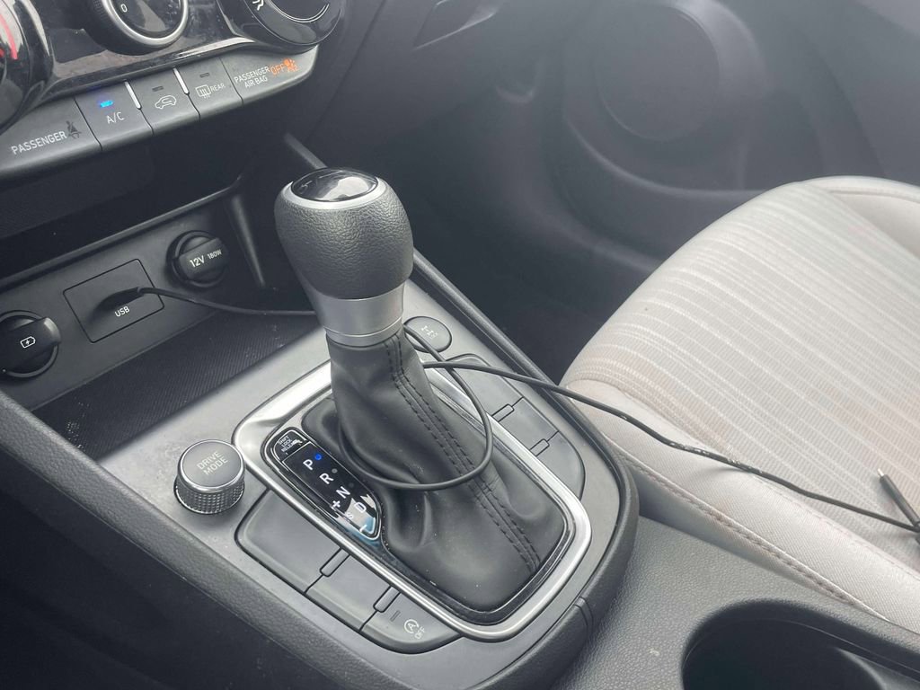Certified 2023 Hyundai Kona SEL AWD/4WD image 30