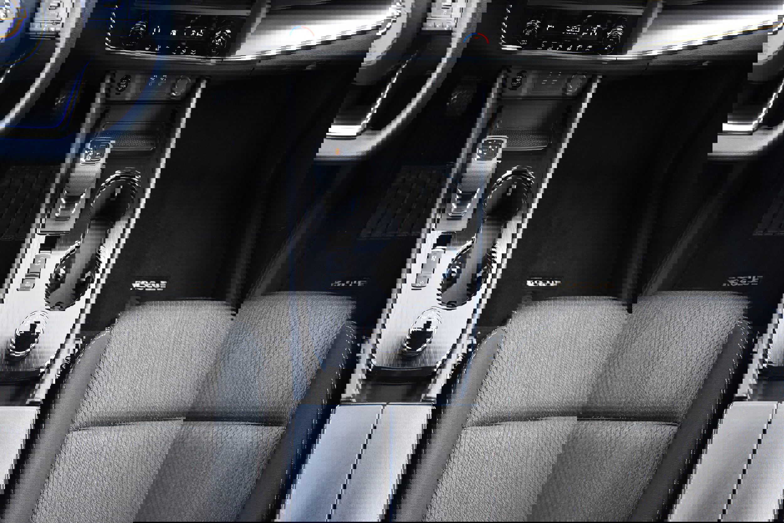 Used 2024 Nissan Rogue SV image 20