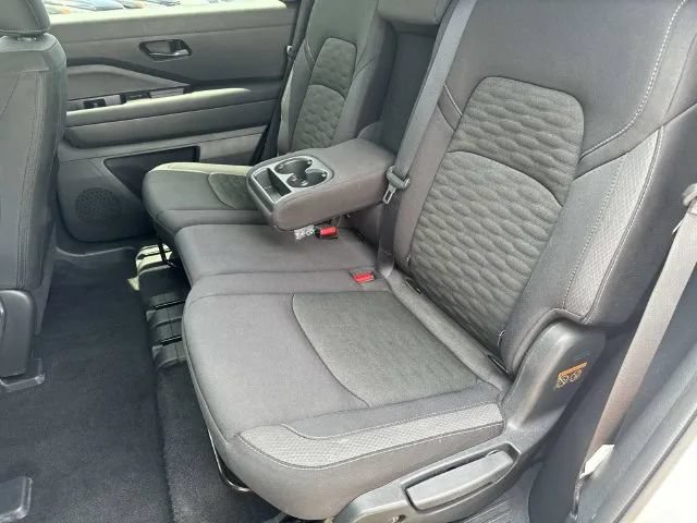 Certified 2025 Nissan Pathfinder SV AWD/4WD image 23