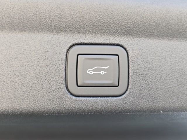 New 2026 Cadillac Escalade IQ Luxury 2 w/ LPO, Floor Liner Package image 37