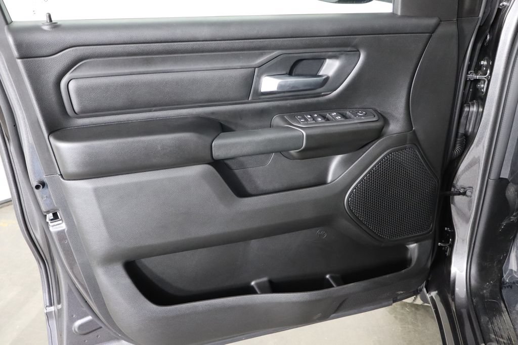 New 2026 RAM 1500 Express AWD/4WD image 19