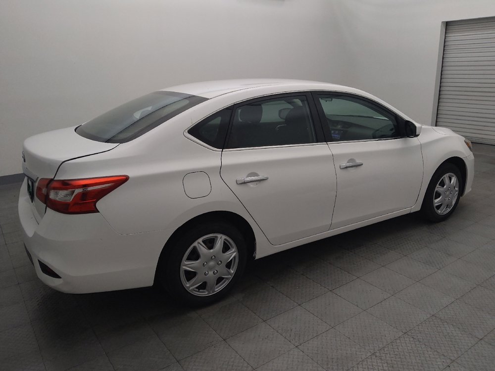 Used 2019 Nissan Sentra S image 10