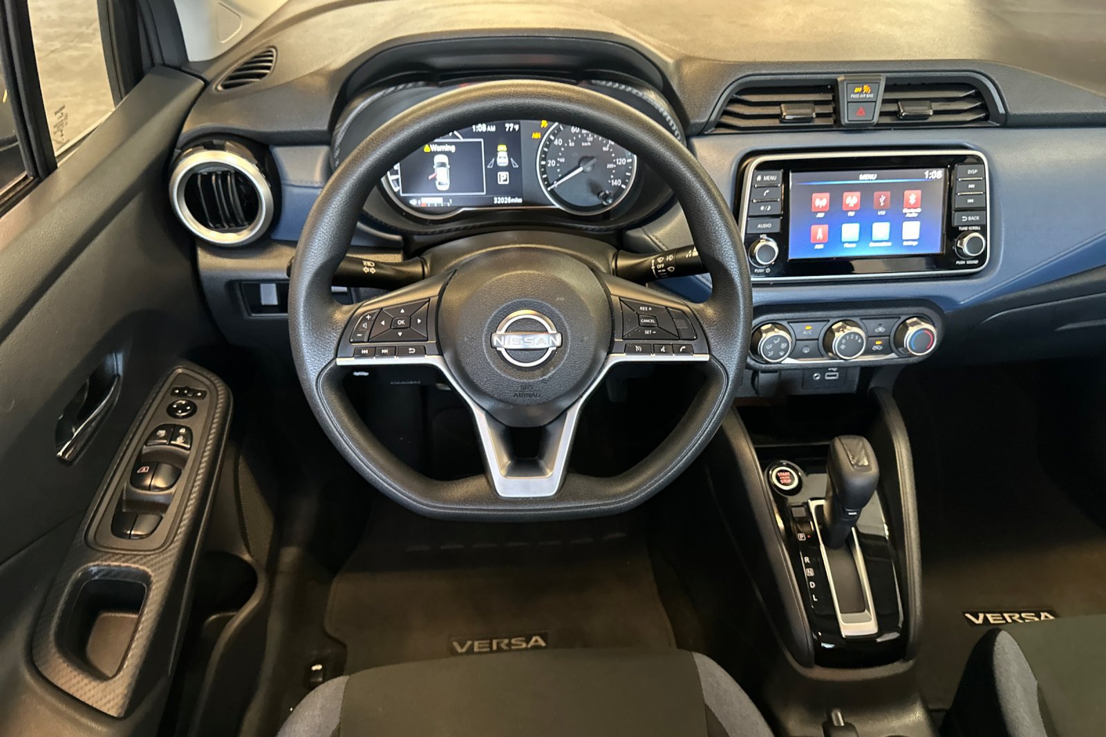 Used 2025 Nissan Versa SV FWD image 14
