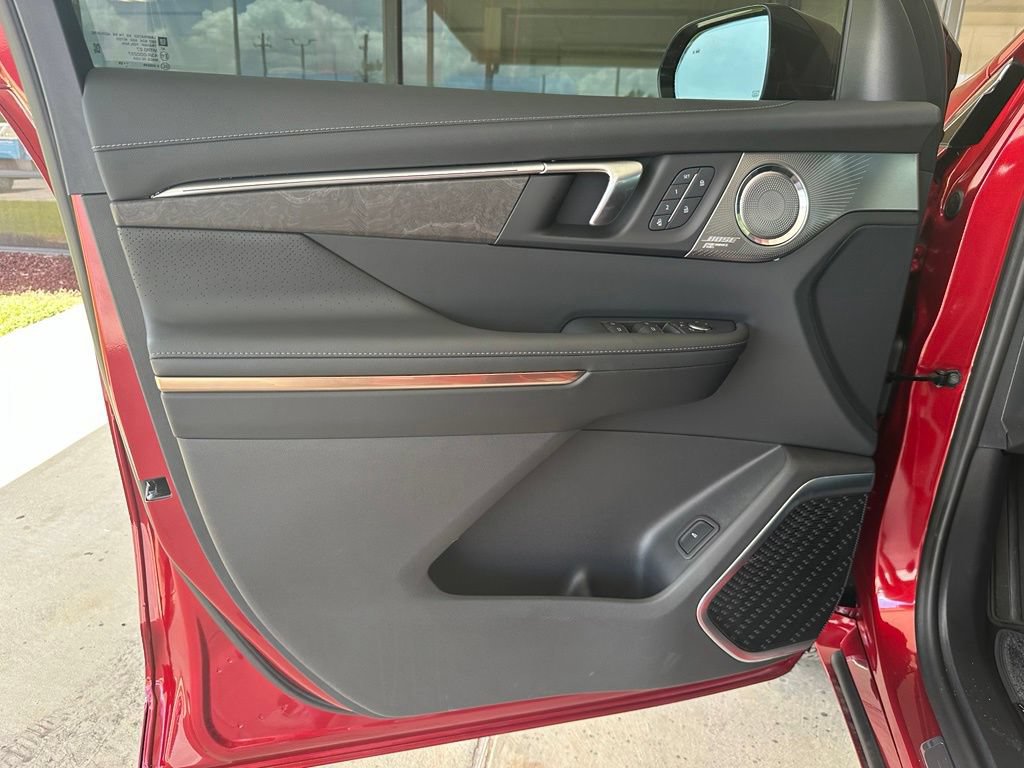 New 2026 Buick Enclave Avenir w/ Super Cruise Package FWD image 10