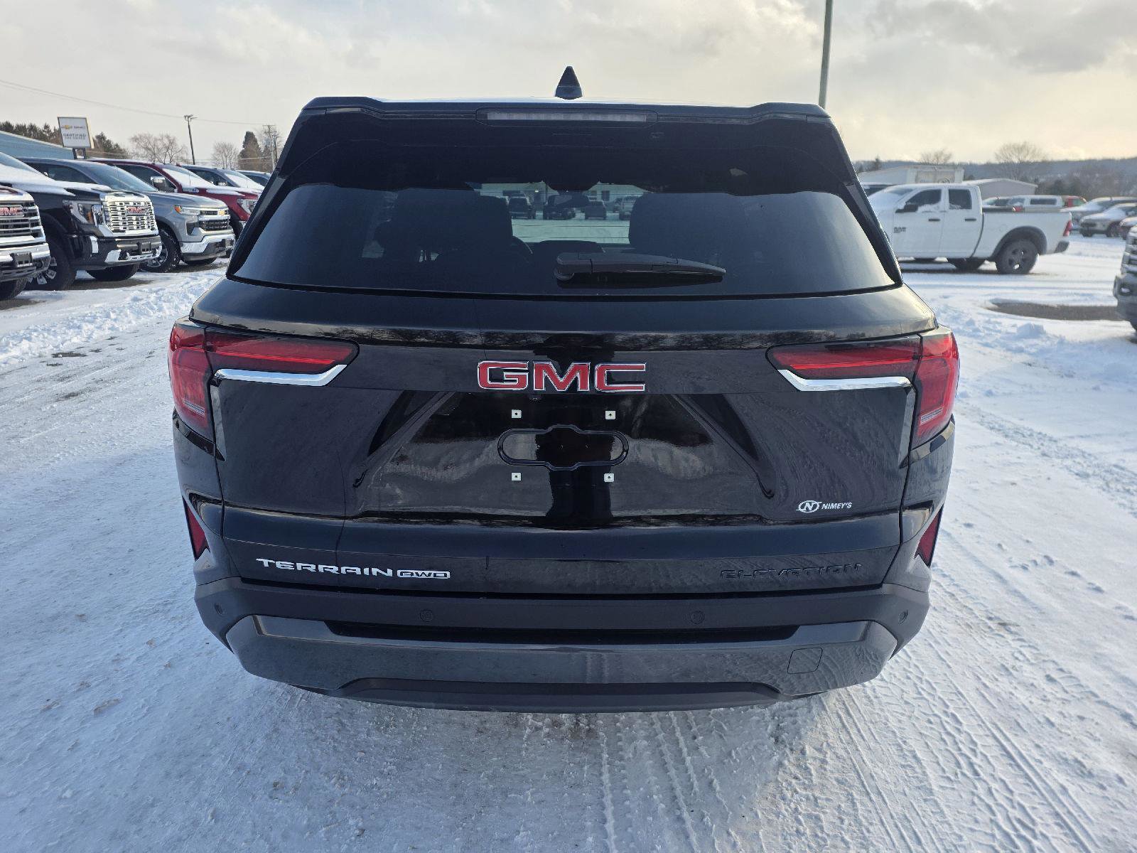 Used 2025 GMC Terrain Elevation image 11