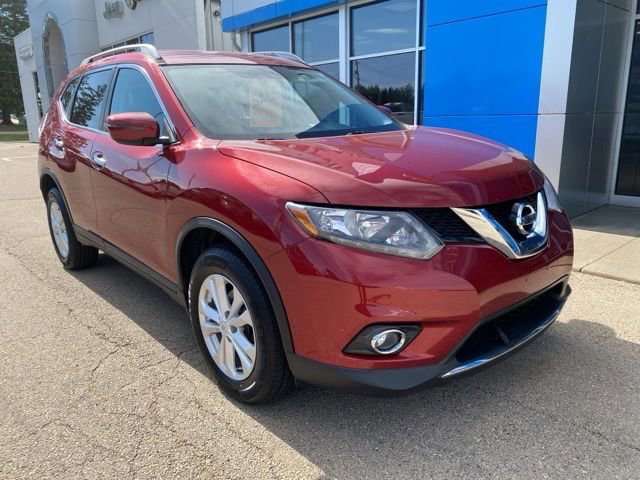 Used 2016 Nissan Rogue SV