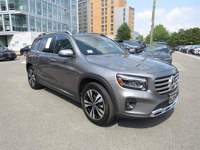 Used 2026 Mercedes-Benz GLB 250 4MATIC image 5
