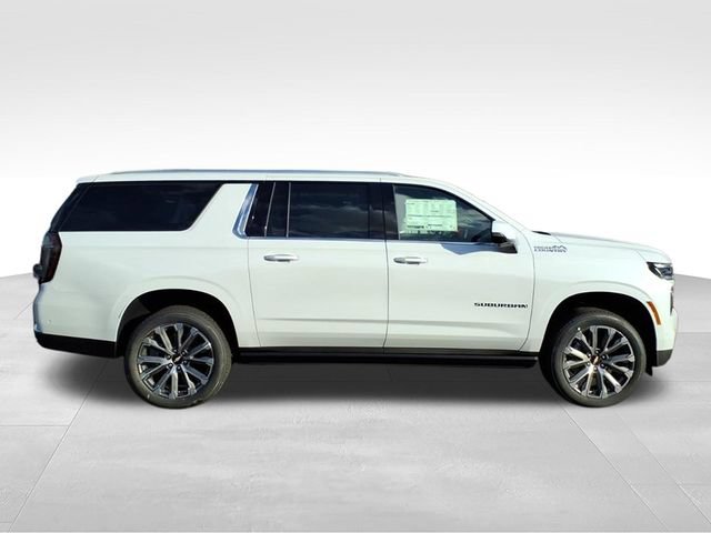New 2026 Chevrolet Suburban High Country AWD/4WD image 2
