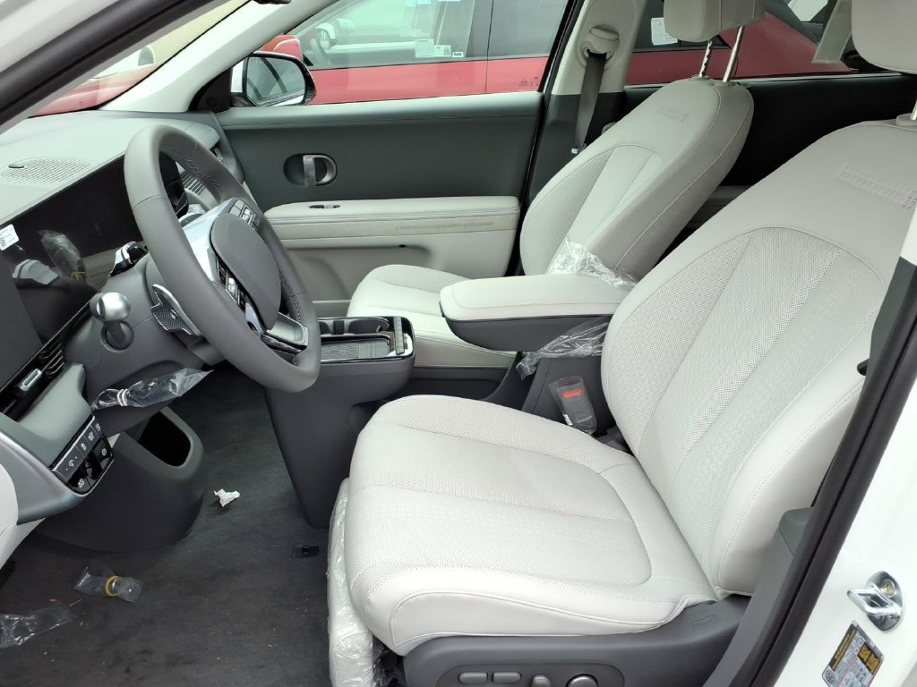 New 2026 Hyundai Ioniq 5 Limited RWD image 9