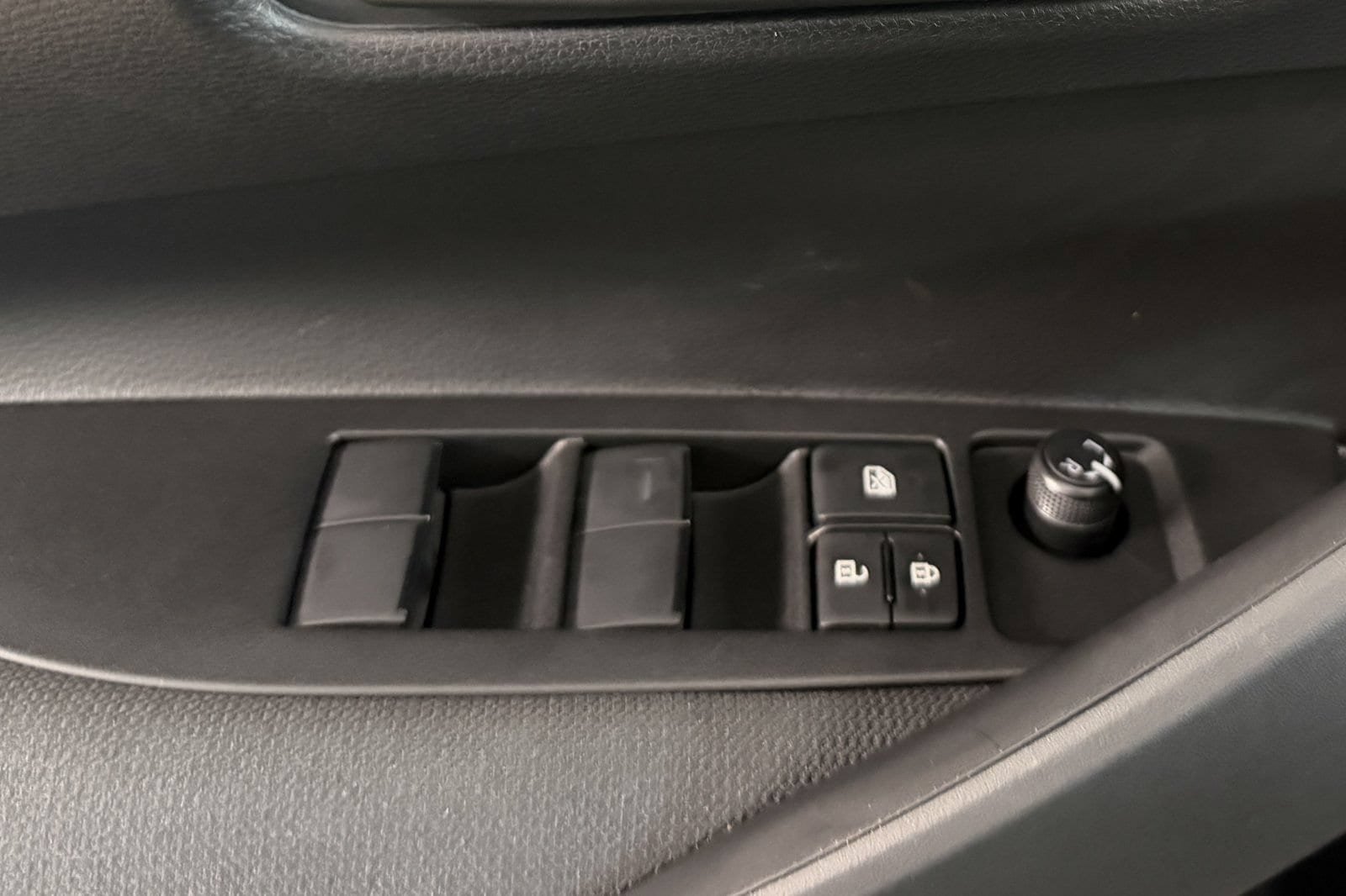 New 2026 Toyota Corolla LE w/ LE Premium Package FWD image 12