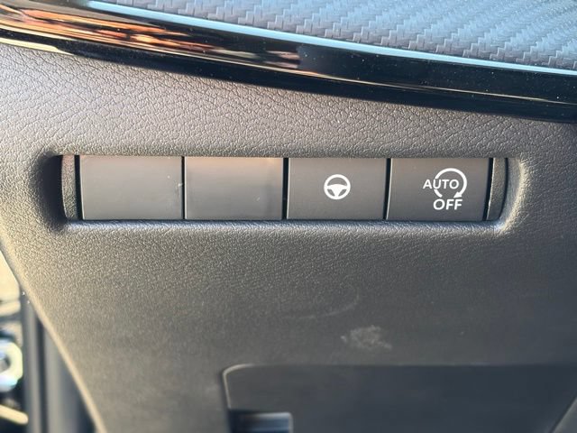 New 2026 Nissan Kicks SR FWD image 25