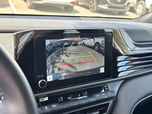 Used 2025 Toyota Camry SE image 20