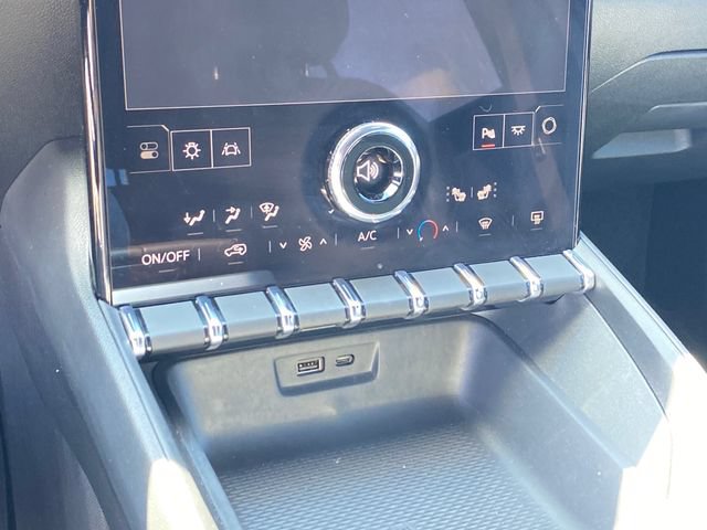 Certified 2025 GMC Terrain Elevation w/ LPO, Floor Liner Package AWD/4WD image 13