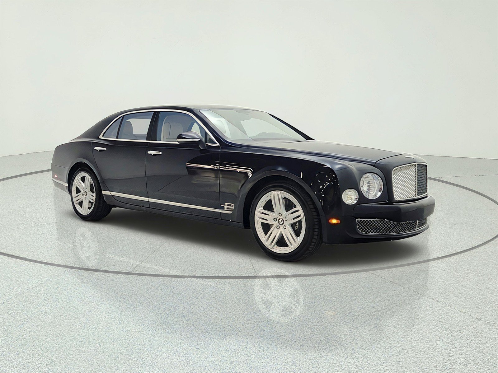 Used 2012 Bentley Mulsanne RWD image 3