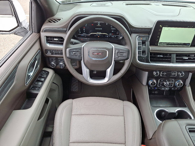Used 2024 GMC Yukon SLT image 12