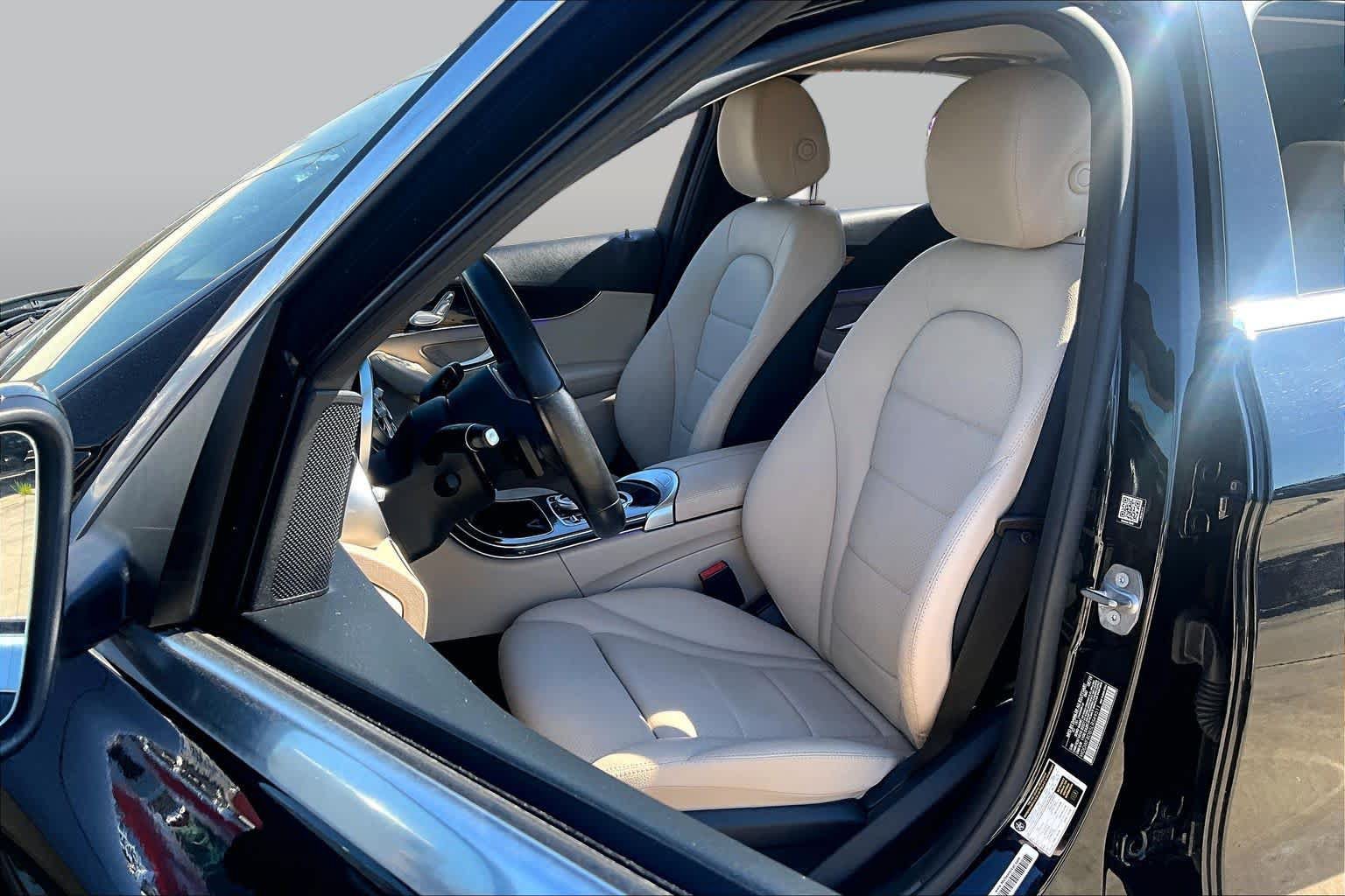 Used 2020 Mercedes-Benz C 300 Sedan image 8