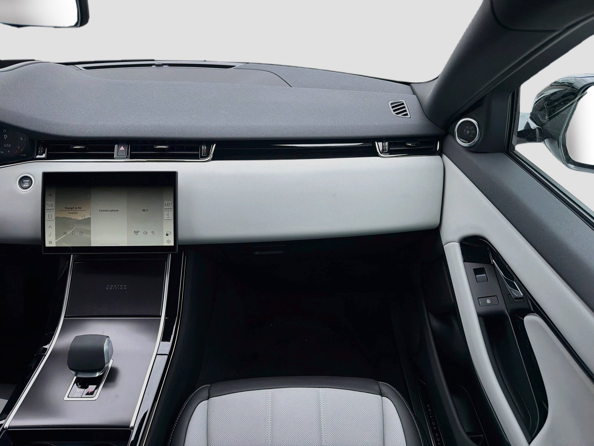 New 2026 Land Rover Range Rover Evoque Hoxton AWD/4WD image 18