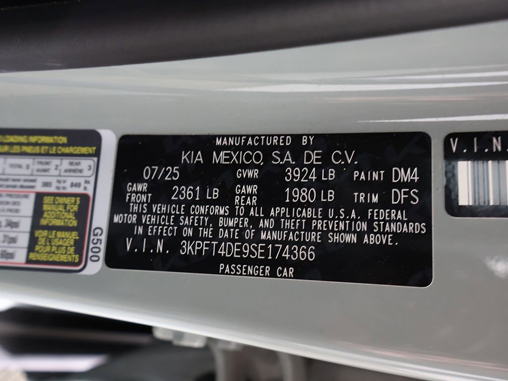 Used 2025 Kia K4 LXS image 47