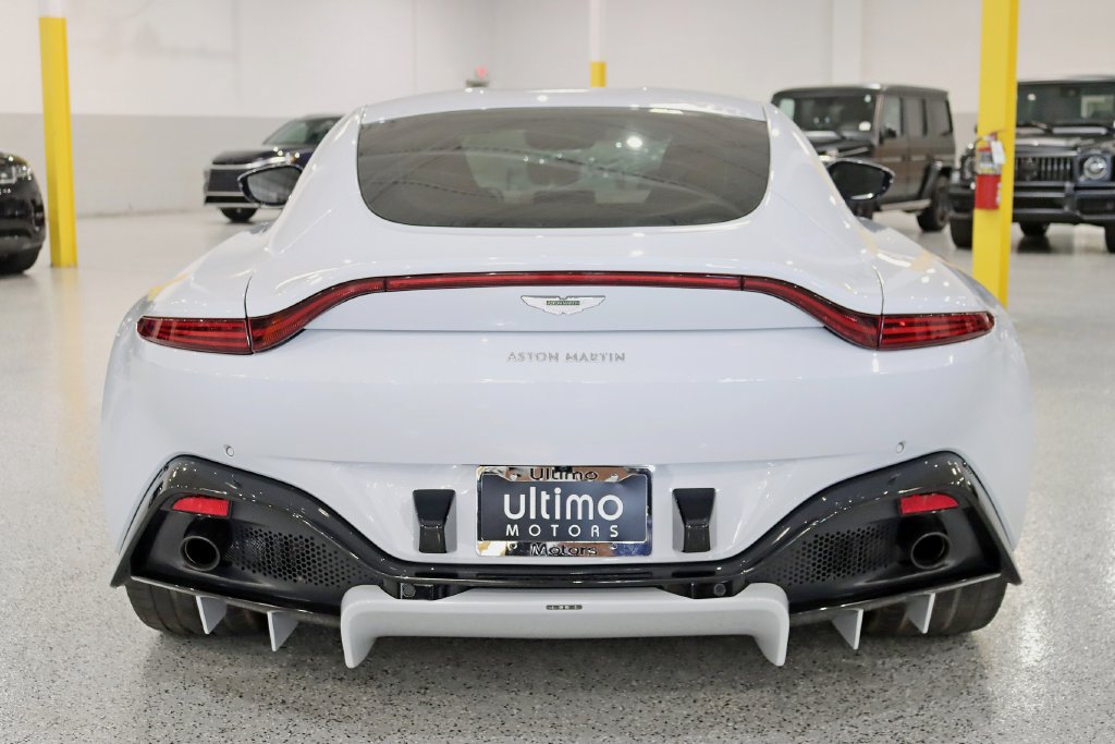 Used 2019 Aston Martin V8 Vantage Coupe RWD image 14