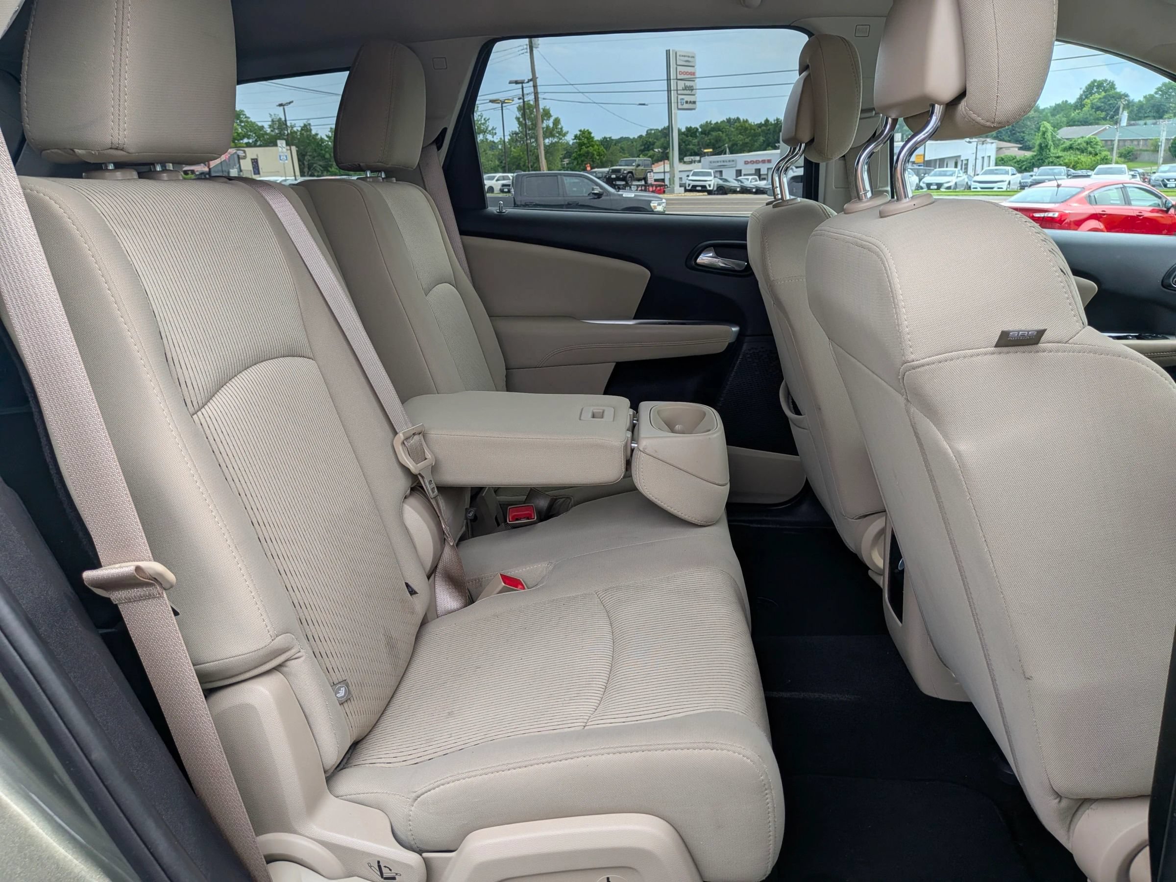 Used 2017 Dodge Journey SE FWD image 29