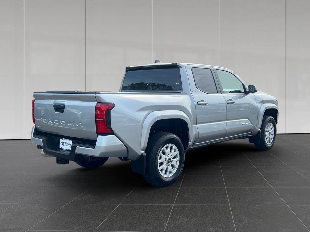 Used 2026 Toyota Tacoma SR5 AWD/4WD image 5