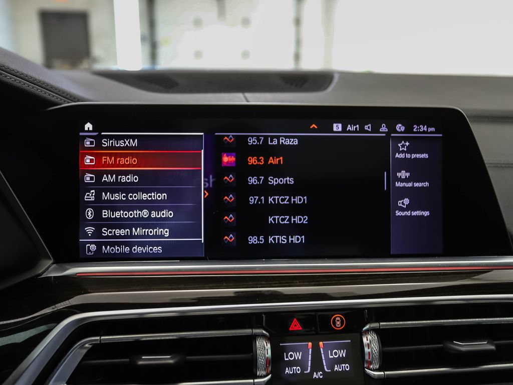 Used 2020 BMW X5 xDrive40i w/ Premium Package AWD/4WD image 17