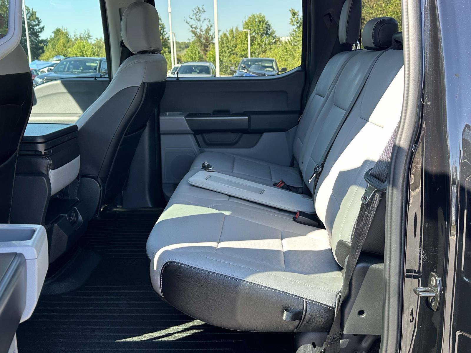 Used 2021 Ford F150 XL w/ Equipment Group 101A High RWD image 10