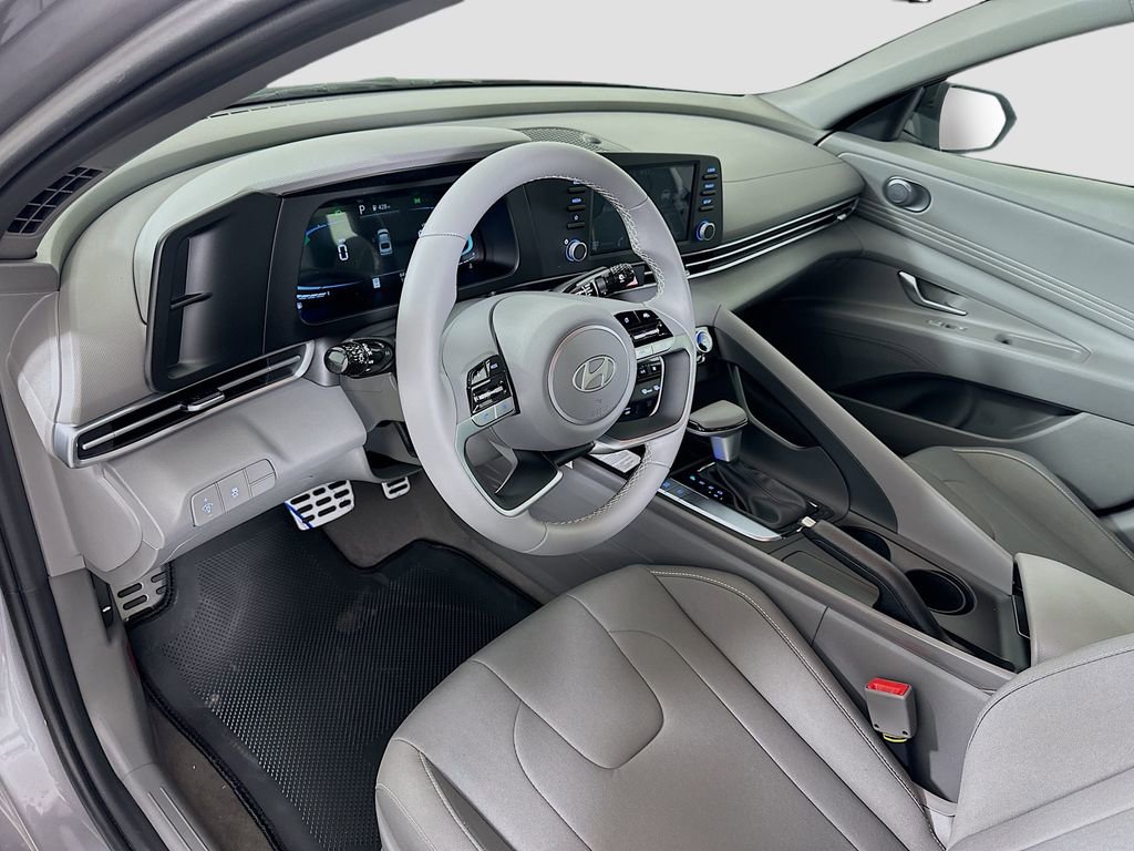 New 2026 Hyundai Elantra Sport image 9