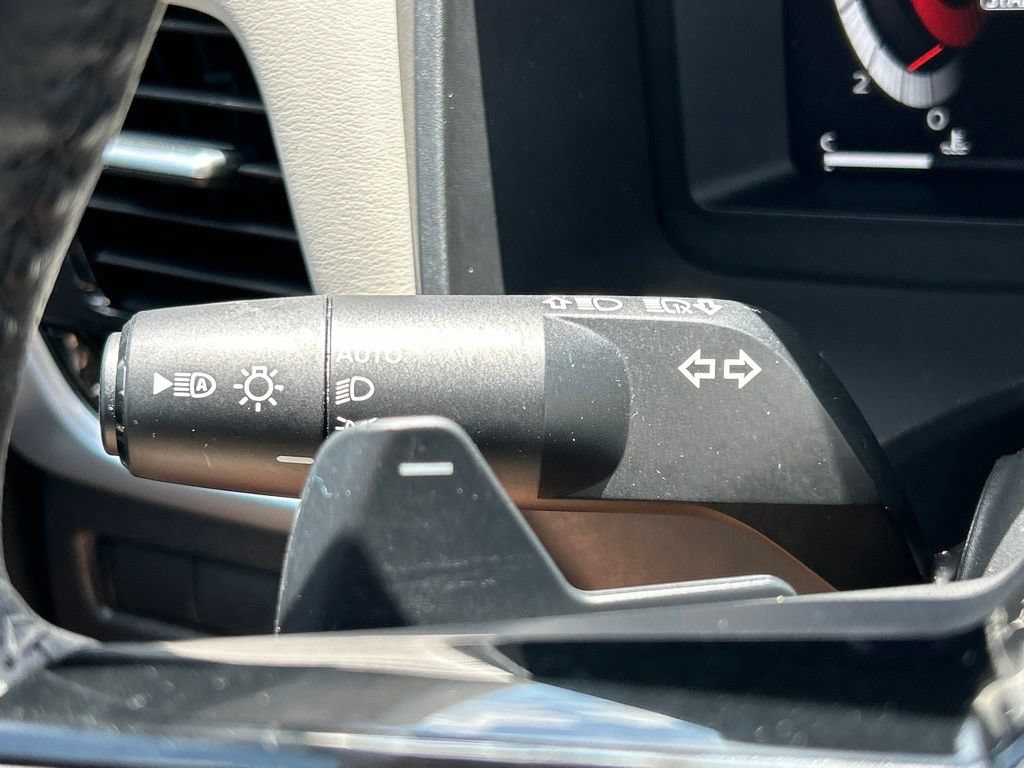Certified 2024 Nissan Rogue SL FWD image 29