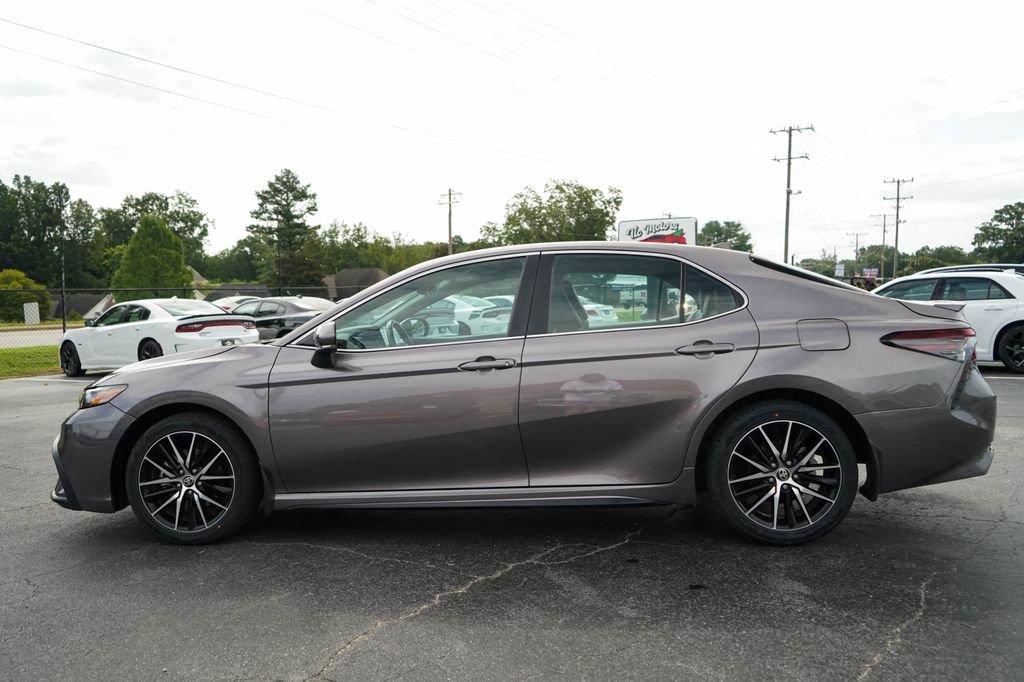 Used 2024 Toyota Camry SE FWD image 23
