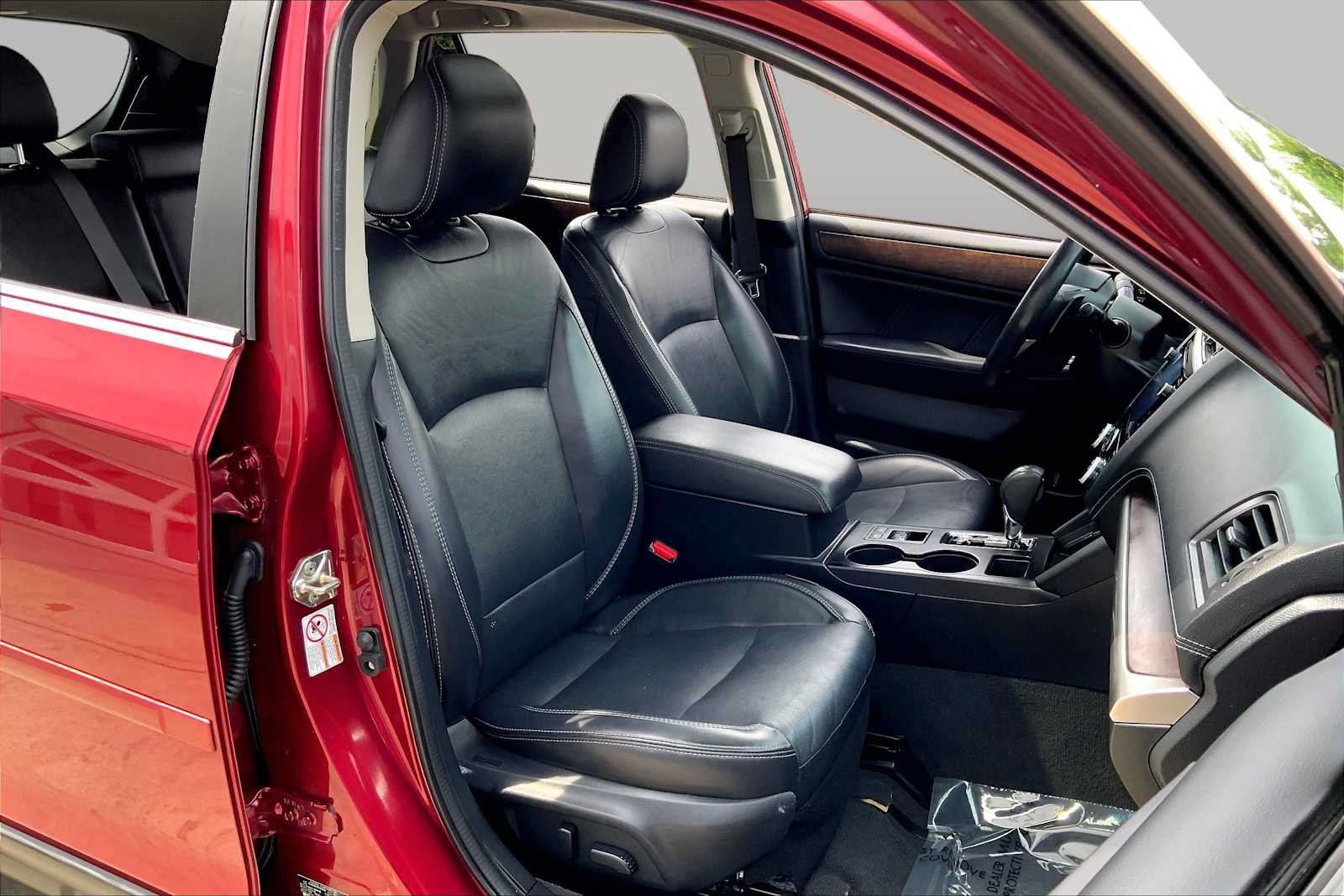 Used 2019 Subaru Outback 2.5i Limited AWD/4WD image 8