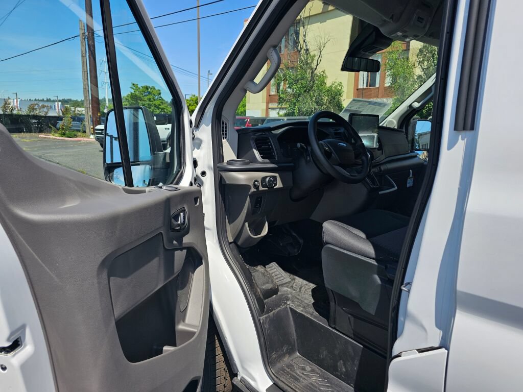 New 2026 Ford Transit 250 148 Medium Roof RWD image 14