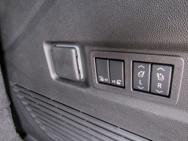 New 2026 GMC Yukon Denali w/ Sun & Power Step Package image 11