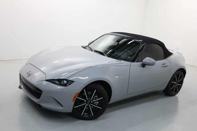 Used 2024 MAZDA MX-5 Miata Grand Touring w/ Weather Package RWD image 39
