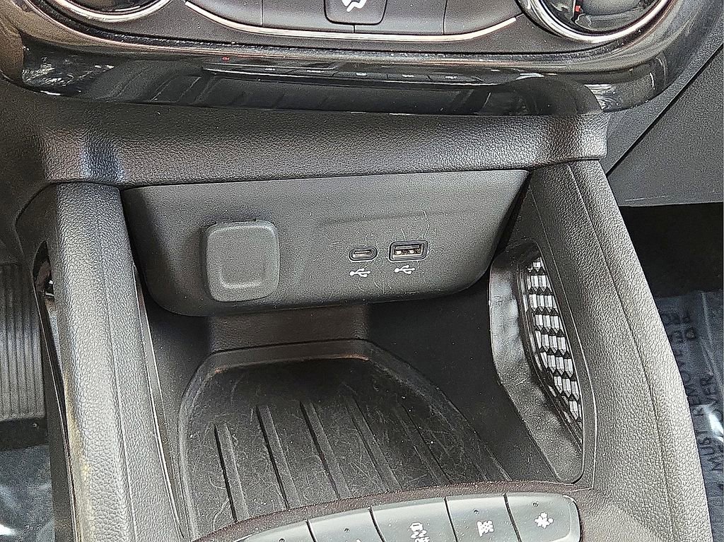 Used 2025 Chevrolet TrailBlazer LT image 29