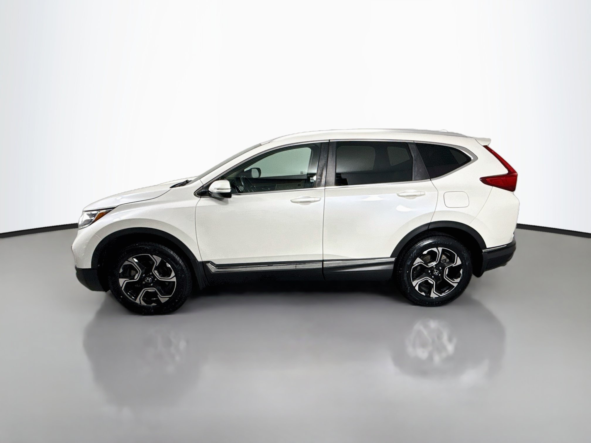 Used 2017 Honda CR-V Touring image 4