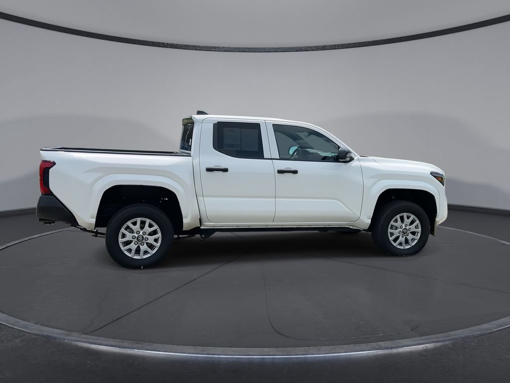 Used 2024 Toyota Tacoma SR RWD image 9