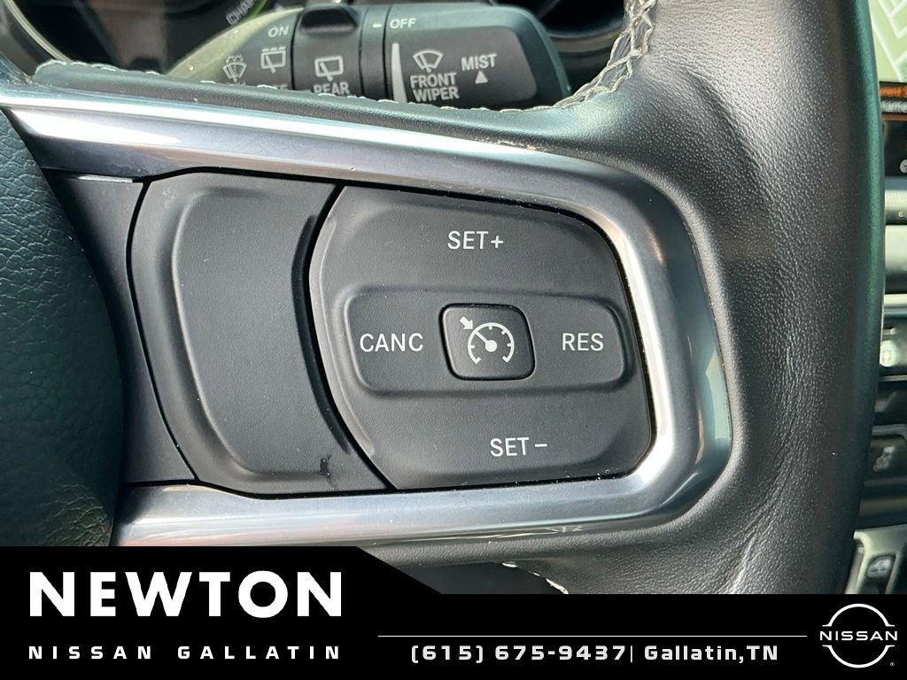 Used 2023 Jeep Wrangler Unlimited Sahara w/ Cold Weather Group AWD/4WD image 24