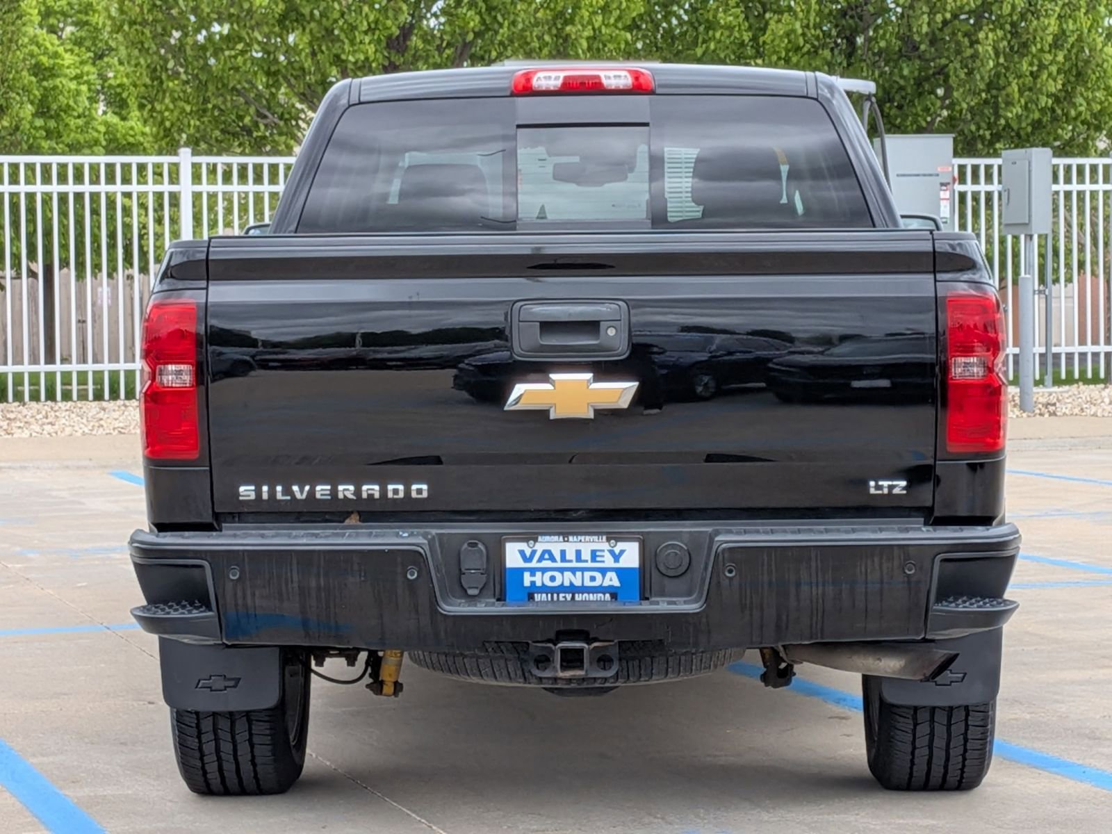 Used 2015 Chevrolet Silverado 1500 LTZ w/ Custom Sport Edition AWD/4WD image 7