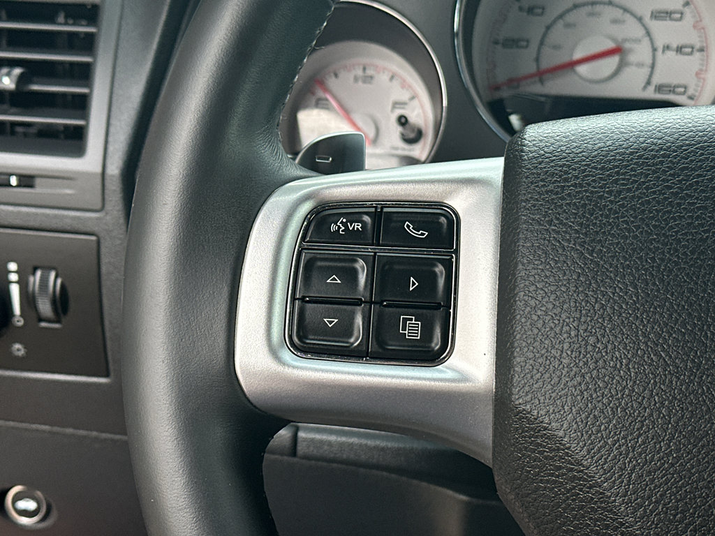 Used 2012 Dodge Challenger R/T image 14