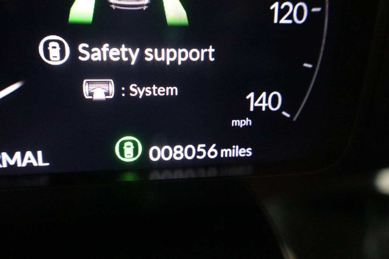 Used 2025 Acura ADX FWD image 17
