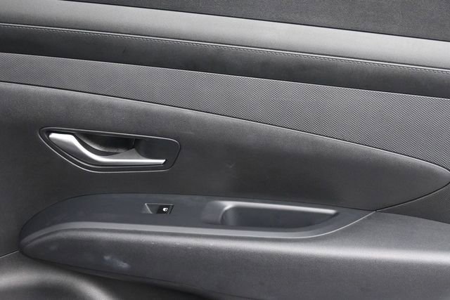 Used 2025 Hyundai Tucson SEL FWD image 30