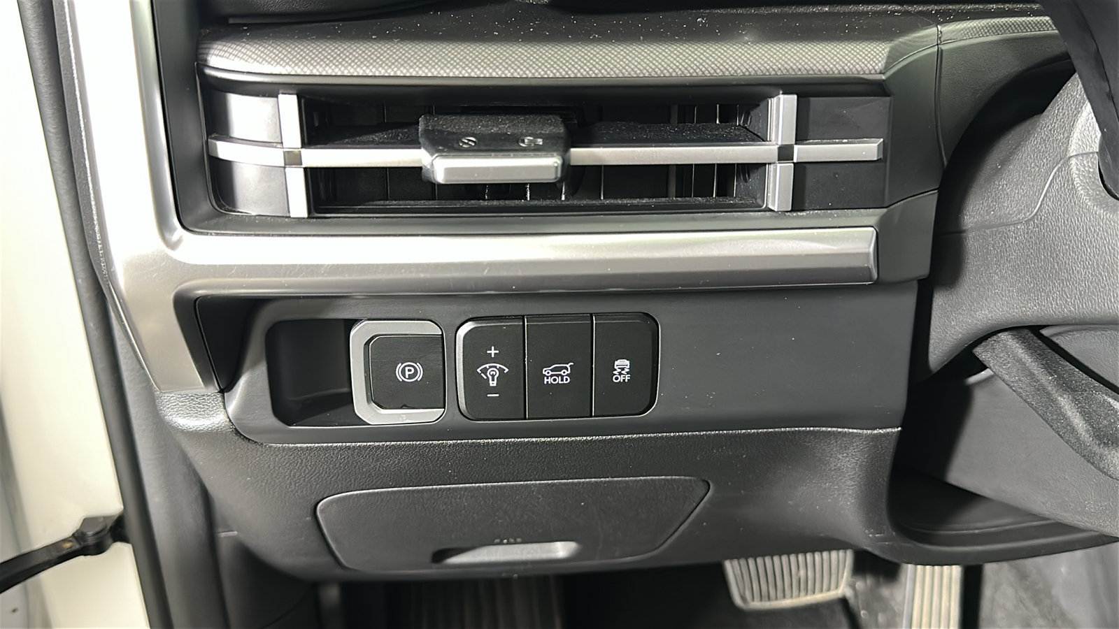 Used 2025 Hyundai Santa Fe SEL AWD/4WD image 24