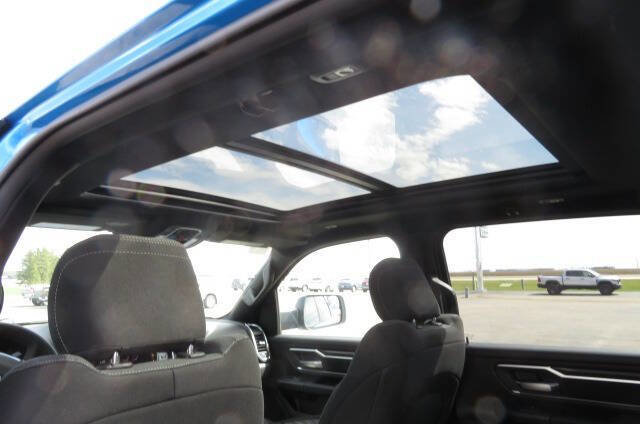 New 2026 RAM 1500 Big Horn AWD/4WD image 12