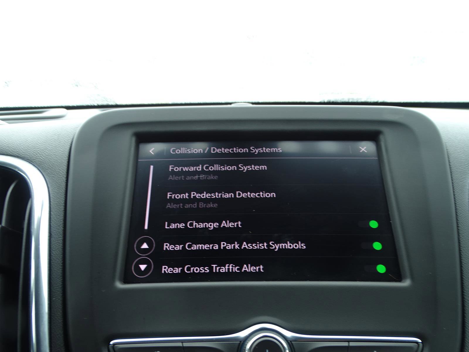 Used 2022 Chevrolet Equinox LT image 22