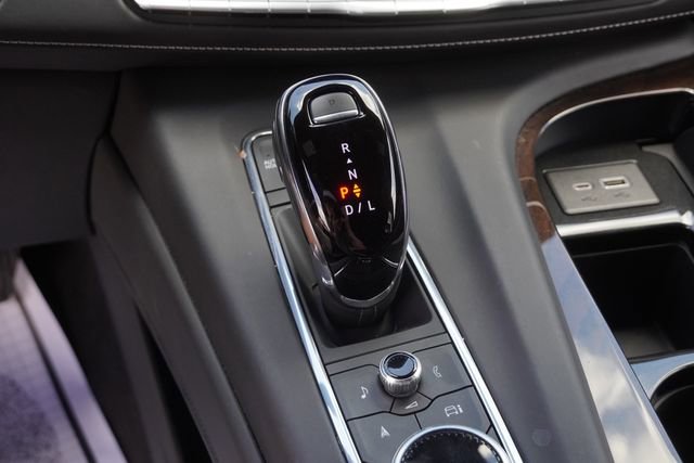 Used 2024 Cadillac Escalade ESV Premium Luxury Platinum image 27