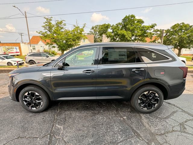 Used 2025 Kia Sorento S AWD/4WD image 9