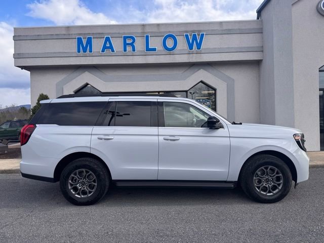 Used 2025 Ford Expedition Active image 3